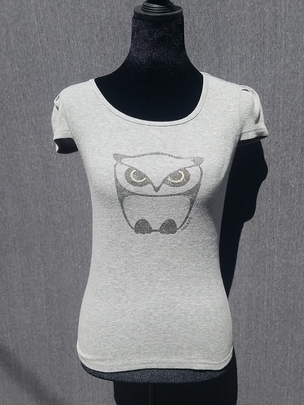 Paul & Joe Light Gray Owl Scoop Neck Short Sleeve Top